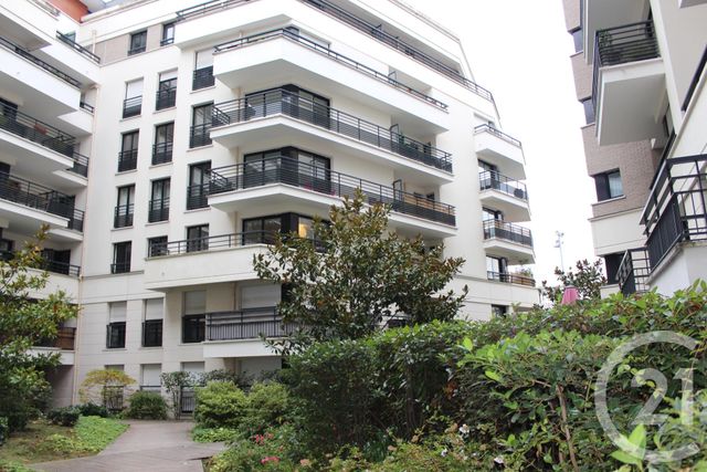 Appartement F3 à vendre - 3 pièces - 71.4 m2 - ISSY LES MOULINEAUX - 92 - ILE-DE-FRANCE - Century 21 Agence Jaurès