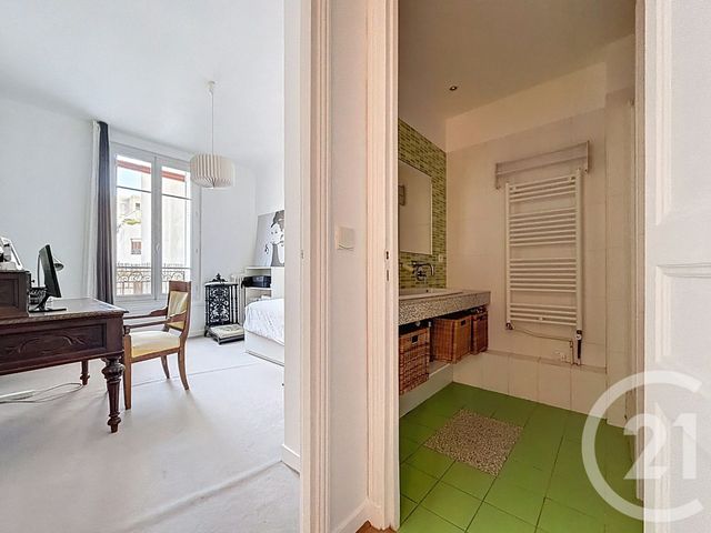 Appartement F5 à vendre - 5 pièces - 109.98 m2 - BOULOGNE BILLANCOURT - 92 - ILE-DE-FRANCE - Century 21 Agence Jaurès