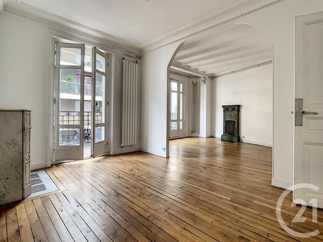 Afficher la photo en grand Appartement F3 à louer - 3 pièces - 63.74 m2 - PARIS - 75015 - ILE-DE-FRANCE - Century 21 Agence Jaurès