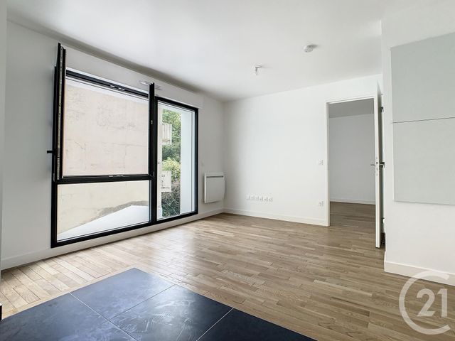  - ISSY LES MOULINEAUX - 