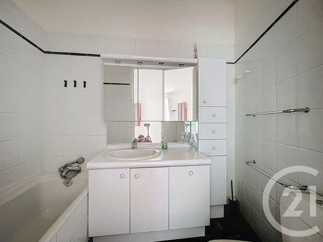 Appartement F5 à vendre - 5 pièces - 148.13 m2 - PARIS - 75016 - ILE-DE-FRANCE - Century 21 Agence Jaurès