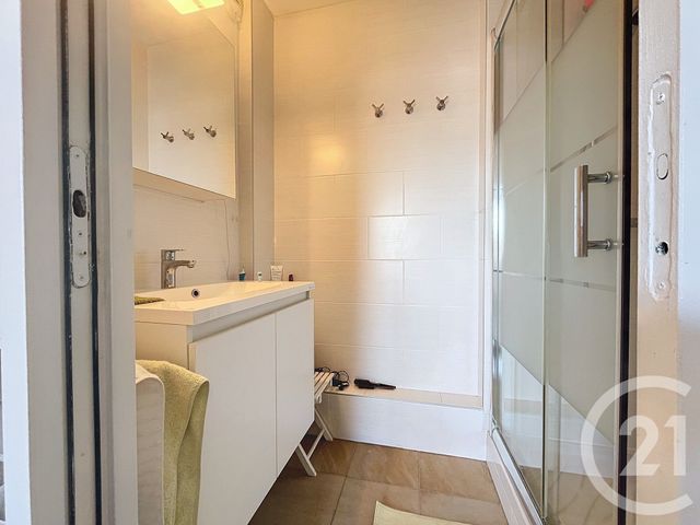 Afficher la photo en grand Appartement F1 à vendre - 1 pièce - 33.07 m2 - BOULOGNE BILLANCOURT - 92 - ILE-DE-FRANCE - Century 21 Agence Jaurès