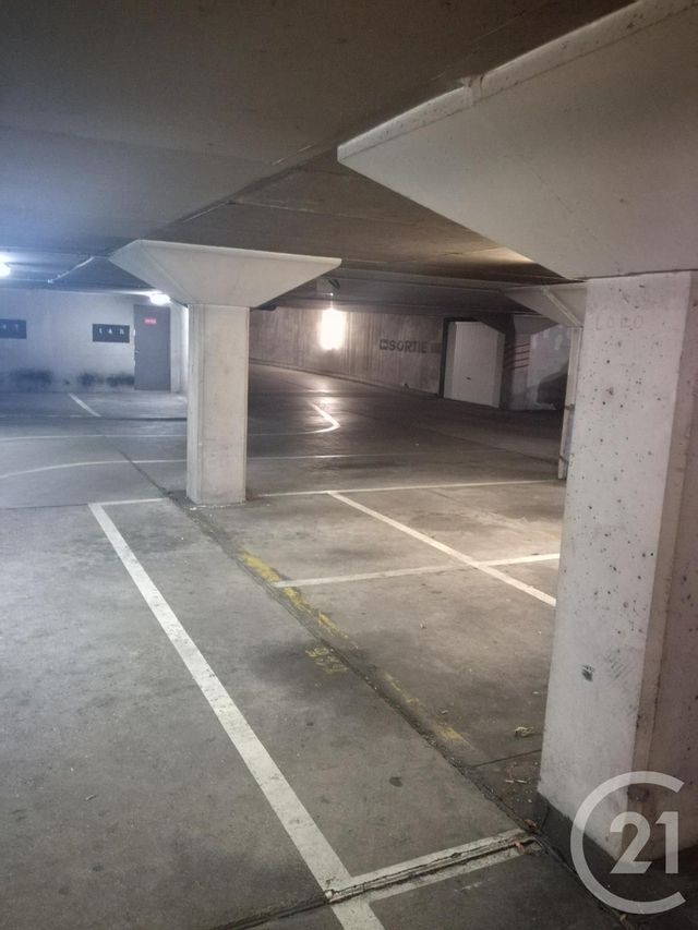 parking à louer - 9.0 m2 - BOULOGNE BILLANCOURT - 92 - ILE-DE-FRANCE - Century 21 Agence Jaurès