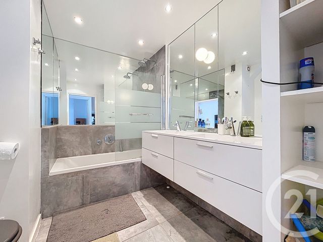 Appartement F3 à vendre - 3 pièces - 77.53 m2 - BOULOGNE BILLANCOURT - 92 - ILE-DE-FRANCE - Century 21 Agence Jaurès