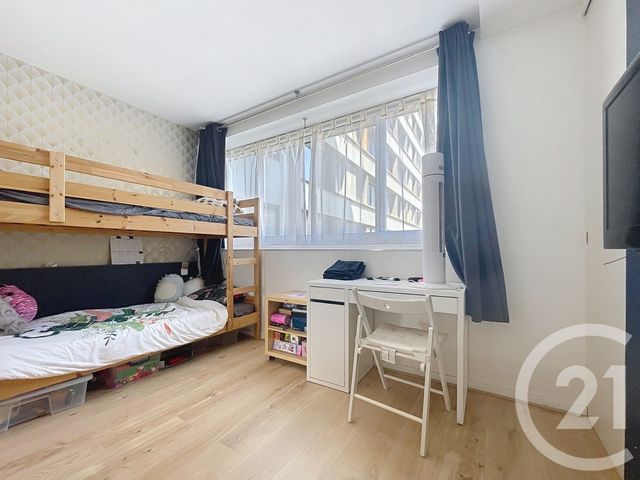 Appartement F3 à vendre - 3 pièces - 77.53 m2 - BOULOGNE BILLANCOURT - 92 - ILE-DE-FRANCE - Century 21 Agence Jaurès