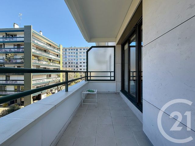 Appartement F3 à vendre - 3 pièces - 67.9 m2 - BOULOGNE BILLANCOURT - 92 - ILE-DE-FRANCE - Century 21 Agence Jaurès