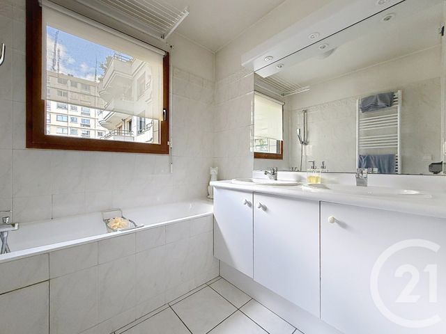 Appartement F3 à vendre - 3 pièces - 68.88 m2 - BOULOGNE BILLANCOURT - 92 - ILE-DE-FRANCE - Century 21 Agence Jaurès