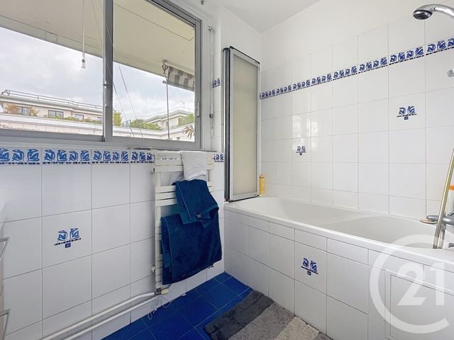 Afficher la photo en grand Appartement F5 à vendre - 5 pièces - 130.63 m2 - BOULOGNE BILLANCOURT - 92 - ILE-DE-FRANCE - Century 21 Agence Jaurès