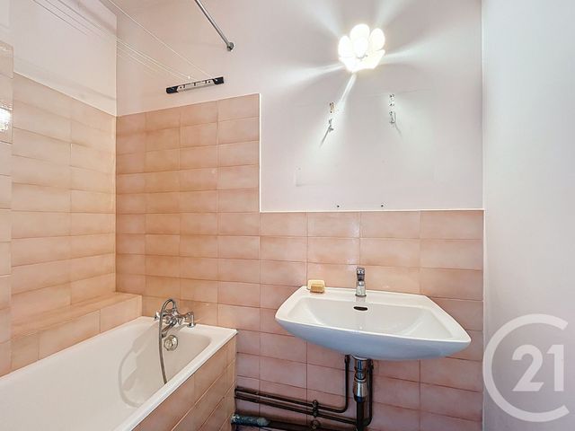 Afficher la photo en grand Appartement F3 à vendre - 3 pièces - 62.66 m2 - BOULOGNE BILLANCOURT - 92 - ILE-DE-FRANCE - Century 21 Agence Jaurès