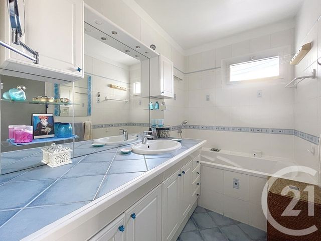 Appartement F5 à vendre - 5 pièces - 104.0 m2 - BOULOGNE BILLANCOURT - 92 - ILE-DE-FRANCE - Century 21 Agence Jaurès