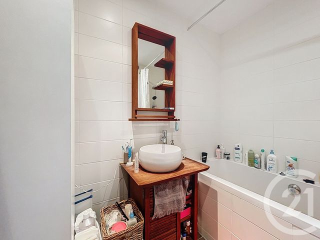 Afficher la photo en grand Appartement F3 à vendre - 3 pièces - 65.06 m2 - BOULOGNE BILLANCOURT - 92 - ILE-DE-FRANCE - Century 21 Agence Jaurès