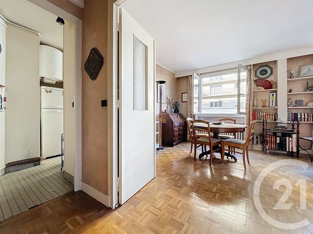 Afficher la photo en grand Appartement F4 à vendre - 4 pièces - 82.0 m2 - BOULOGNE BILLANCOURT - 92 - ILE-DE-FRANCE - Century 21 Agence Jaurès