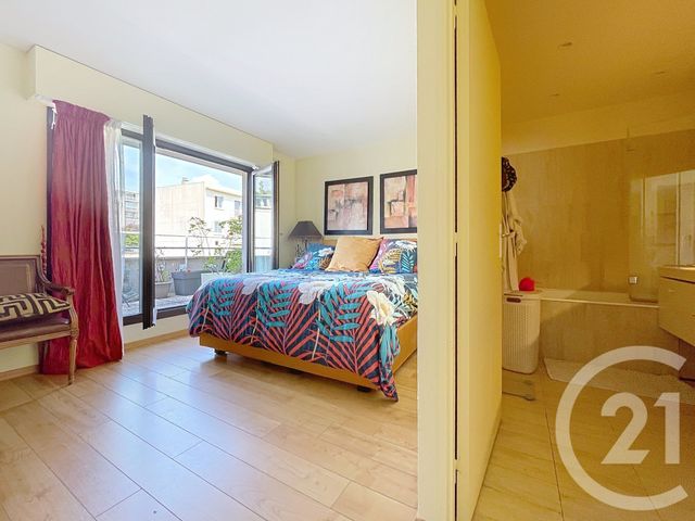 Appartement F6 à vendre - 6 pièces - 116.08 m2 - SURESNES - 92 - ILE-DE-FRANCE - Century 21 Agence Jaurès