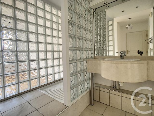 Appartement T2 à louer - 2 pièces - 56.69 m2 - BOULOGNE BILLANCOURT - 92 - ILE-DE-FRANCE - Century 21 Agence Jaurès