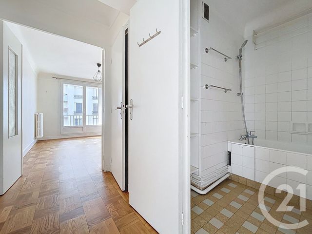 Afficher la photo en grand Appartement F2 à vendre - 2 pièces - 47.11 m2 - BOULOGNE BILLANCOURT - 92 - ILE-DE-FRANCE - Century 21 Agence Jaurès