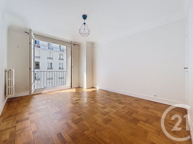 Afficher la photo en grand Appartement F2 à vendre - 2 pièces - 47.11 m2 - BOULOGNE BILLANCOURT - 92 - ILE-DE-FRANCE - Century 21 Agence Jaurès