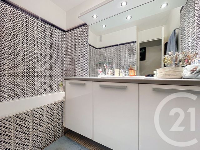 Appartement F3 à vendre - 3 pièces - 59.1 m2 - BOULOGNE BILLANCOURT - 92 - ILE-DE-FRANCE - Century 21 Agence Jaurès