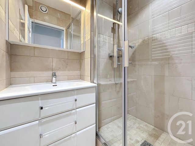 Appartement Duplex à louer - 3 pièces - 57.55 m2 - BOULOGNE BILLANCOURT - 92 - ILE-DE-FRANCE - Century 21 Agence Jaurès