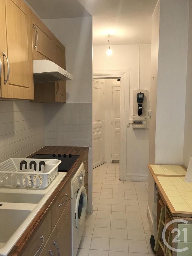 Appartement T2 à louer - 2 pièces - 42.81 m2 - MONTROUGE - 92 - ILE-DE-FRANCE - Century 21 Agence Jaurès