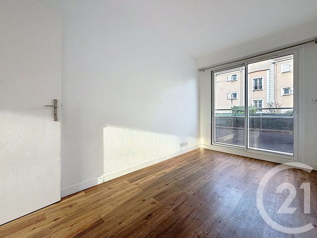 Appartement T3 à louer - 3 pièces - 56.18 m2 - RUEIL MALMAISON - 92 - ILE-DE-FRANCE - Century 21 Agence Jaurès