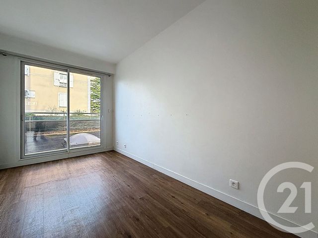 Appartement T3 à louer - 3 pièces - 56.18 m2 - RUEIL MALMAISON - 92 - ILE-DE-FRANCE - Century 21 Agence Jaurès