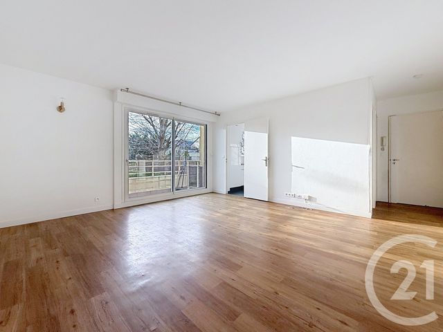 Appartement T3 à louer - 3 pièces - 56.18 m2 - RUEIL MALMAISON - 92 - ILE-DE-FRANCE - Century 21 Agence Jaurès