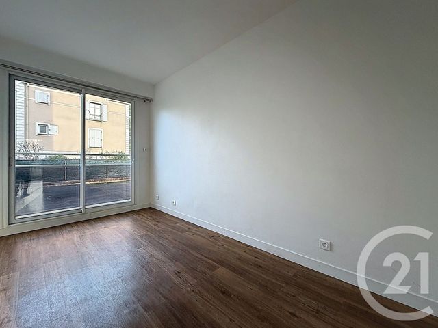 Appartement T3 à louer - 3 pièces - 56.18 m2 - RUEIL MALMAISON - 92 - ILE-DE-FRANCE - Century 21 Agence Jaurès