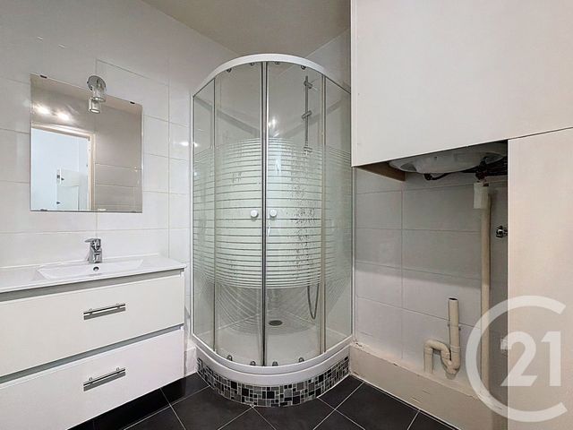 Appartement T3 à louer - 3 pièces - 56.18 m2 - RUEIL MALMAISON - 92 - ILE-DE-FRANCE - Century 21 Agence Jaurès