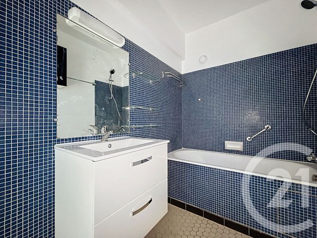 Appartement Studio à louer - 1 pièce - 28.19 m2 - PARIS - 75015 - ILE-DE-FRANCE - Century 21 Agence Jaurès