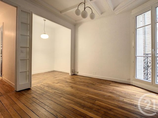 Appartement T2 à louer - 2 pièces - 43.61 m2 - PARIS - 75015 - ILE-DE-FRANCE - Century 21 Agence Jaurès