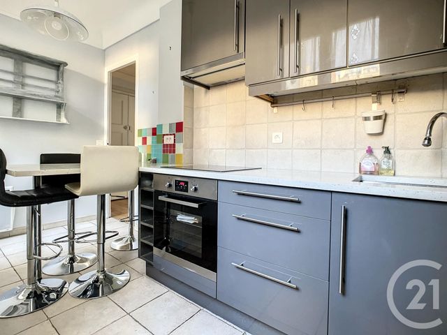 Appartement T4 à louer - 4 pièces - 104.92 m2 - PARIS - 75016 - ILE-DE-FRANCE - Century 21 Agence Jaurès