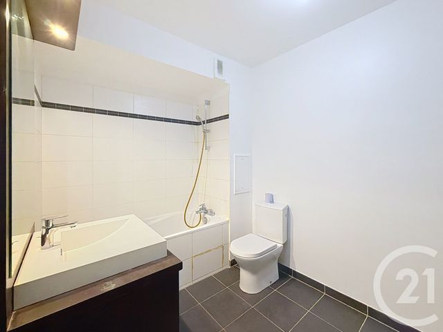 Appartement T2 à louer - 2 pièces - 46.41 m2 - ISSY LES MOULINEAUX - 92 - ILE-DE-FRANCE - Century 21 Agence Jaurès