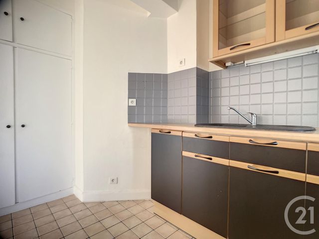 Appartement T2 à louer - 2 pièces - 42.42 m2 - PARIS - 75015 - ILE-DE-FRANCE - Century 21 Agence Jaurès