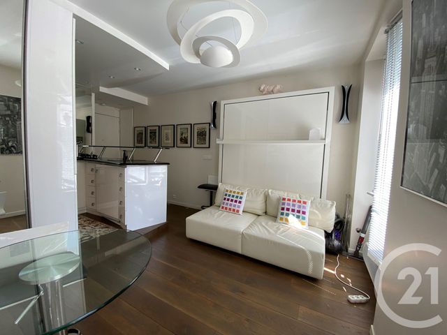Appartement Studio à louer - 1 pièce - 19.75 m2 - PARIS - 75018 - ILE-DE-FRANCE - Century 21 Agence Jaurès