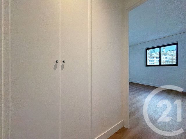 Appartement T2 à louer - 2 pièces - 49.78 m2 - PARIS - 75015 - ILE-DE-FRANCE - Century 21 Agence Jaurès
