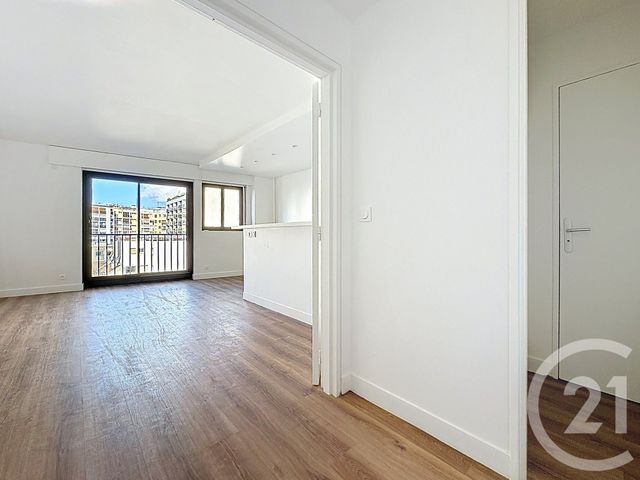 Appartement T2 à louer - 2 pièces - 49.78 m2 - PARIS - 75015 - ILE-DE-FRANCE - Century 21 Agence Jaurès