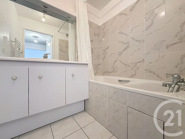 Appartement T2 à louer - 2 pièces - 43.66 m2 - LA GARENNE COLOMBES - 92 - ILE-DE-FRANCE - Century 21 Agence Jaurès