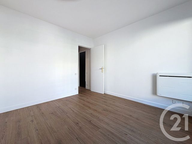 Appartement T4 à louer - 4 pièces - 105.87 m2 - PARIS - 75015 - ILE-DE-FRANCE - Century 21 Agence Jaurès