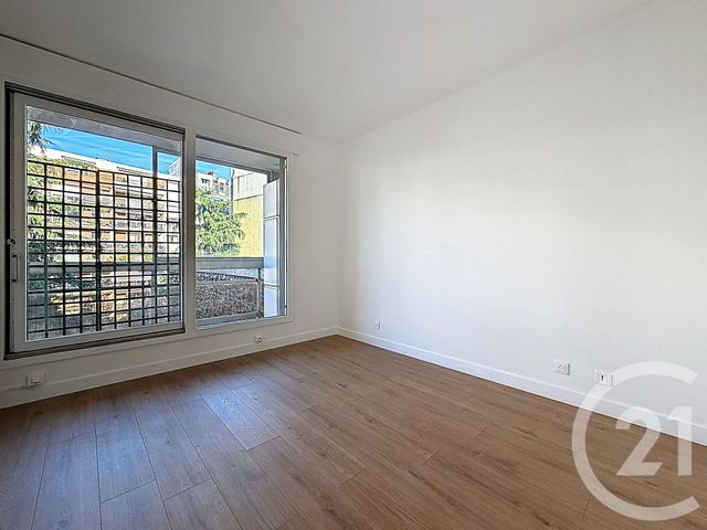 Appartement T4 à louer - 4 pièces - 105.87 m2 - PARIS - 75015 - ILE-DE-FRANCE - Century 21 Agence Jaurès
