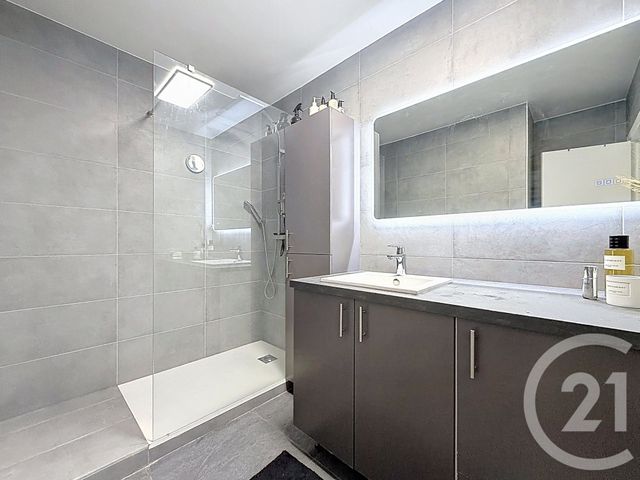 Appartement T3 à louer - 3 pièces - 65.73 m2 - NEUILLY SUR SEINE - 92 - ILE-DE-FRANCE - Century 21 Agence Jaurès