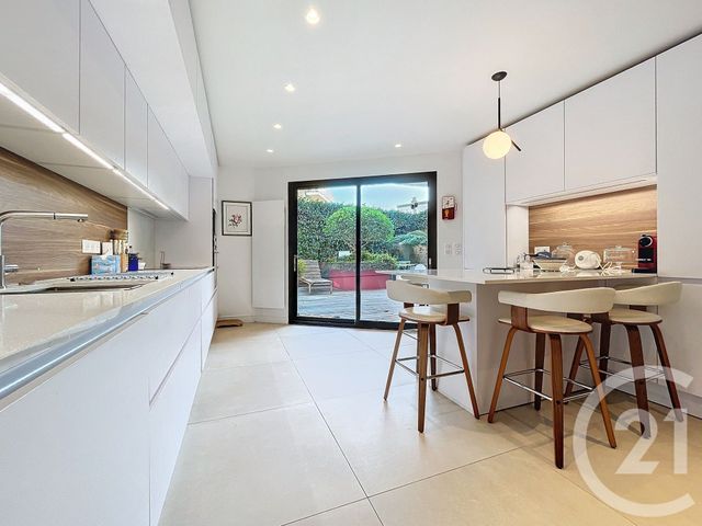 Appartement F5 à vendre - 5 pièces - 219.94 m2 - BOULOGNE BILLANCOURT - 92 - ILE-DE-FRANCE - Century 21 Agence Jaurès