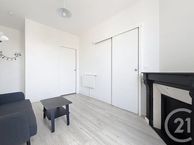 Appartement T2 à louer - 2 pièces - 25.85 m2 - ISSY LES MOULINEAUX - 92 - ILE-DE-FRANCE - Century 21 Agence Jaurès