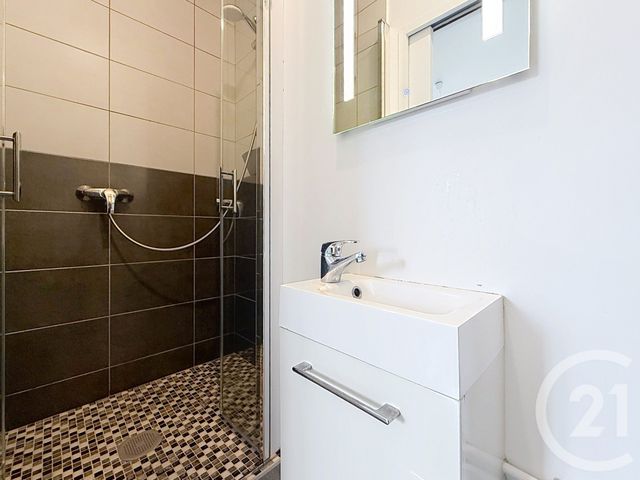 Appartement T2 à louer - 2 pièces - 25.85 m2 - ISSY LES MOULINEAUX - 92 - ILE-DE-FRANCE - Century 21 Agence Jaurès