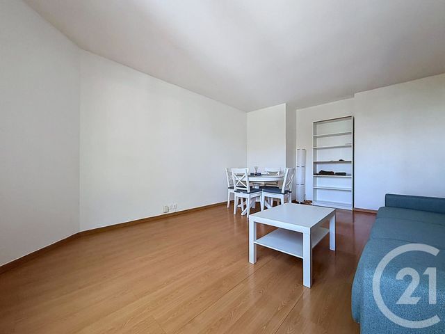 Appartement T2 à louer - 2 pièces - 47.27 m2 - MONTROUGE - 92 - ILE-DE-FRANCE - Century 21 Agence Jaurès