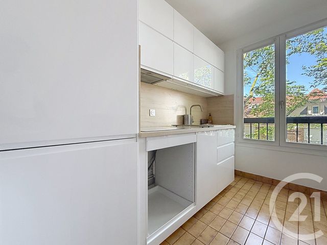 Appartement T2 à louer - 2 pièces - 47.27 m2 - MONTROUGE - 92 - ILE-DE-FRANCE - Century 21 Agence Jaurès