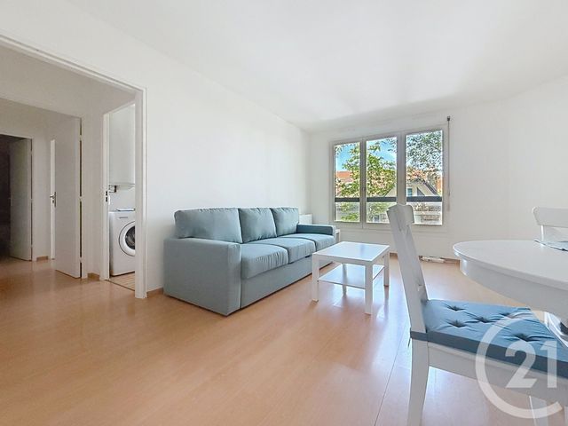 Appartement T2 à louer - 2 pièces - 47.27 m2 - MONTROUGE - 92 - ILE-DE-FRANCE - Century 21 Agence Jaurès