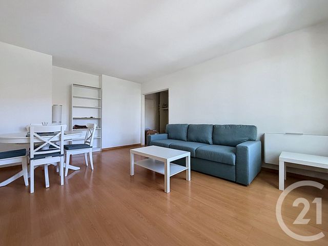 Appartement T2 à louer - 2 pièces - 47.27 m2 - MONTROUGE - 92 - ILE-DE-FRANCE - Century 21 Agence Jaurès