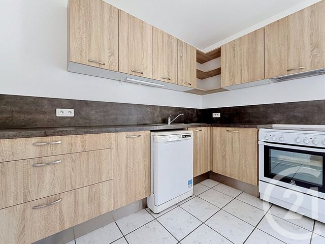 Appartement T3 à louer - 3 pièces - 84.7 m2 - COURBEVOIE - 92 - ILE-DE-FRANCE - Century 21 Agence Jaurès