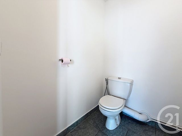 Appartement T3 à louer - 3 pièces - 84.7 m2 - COURBEVOIE - 92 - ILE-DE-FRANCE - Century 21 Agence Jaurès