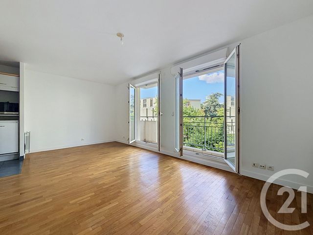 Appartement F2 à vendre - 2 pièces - 43.21 m2 - ISSY LES MOULINEAUX - 92 - ILE-DE-FRANCE - Century 21 Agence Jaurès